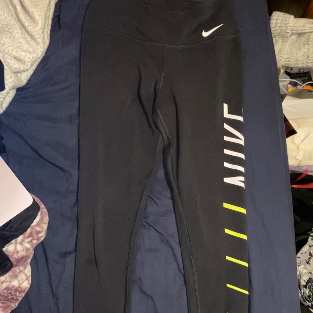 Nike leggings